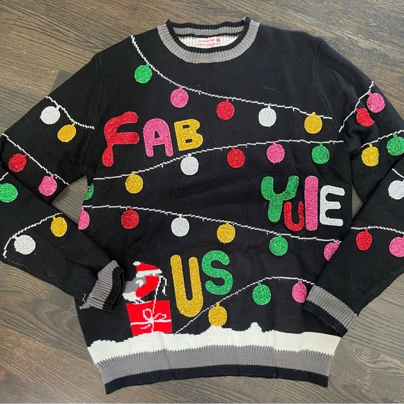 Ugly sweater with Christmas lights - Picture 1 of 3